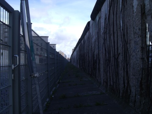 El muro de Berlín, junto al antiguo cuartel de las SS El muro de Berlín, junto al antiguo cuartel de las SS