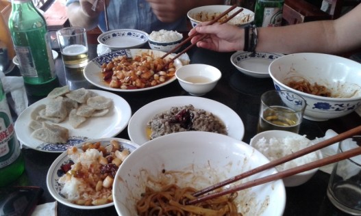 Apetitosa comida china china